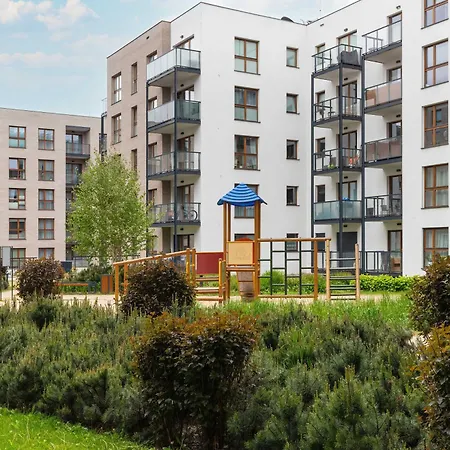 Daire Hallera Chic For 4 Guests With Balcony & Parking By Renters *